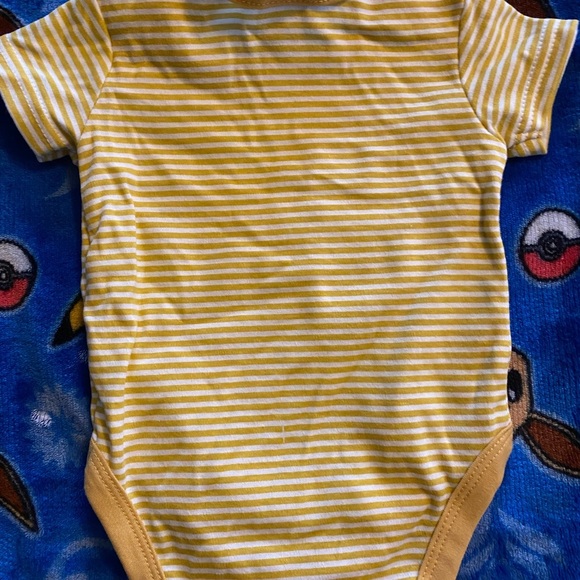 Soft Yellow Bodysuit with Stripes and Animal Design - Picture 4 of 4